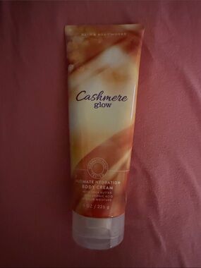 Bath & Body Works Cashmere Glow Ultimate Hydration Body Cream